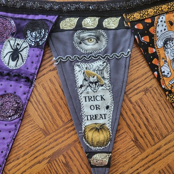 Handmade Halloween Bunting - Picture 13 of 16